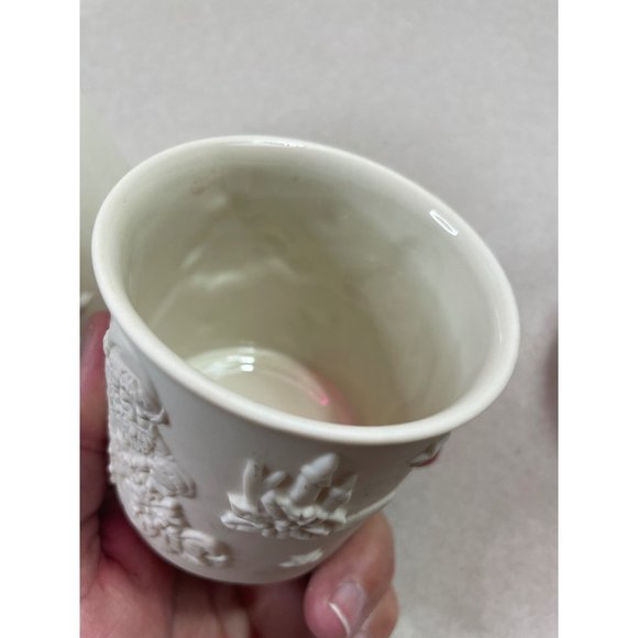 Mikasa Bisque Porcelain Embossed Christmas Candleholders Pair - Picture 9 of 9